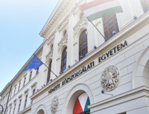 Tanárképző kart indít a Nemzeti Közszolgálati Egyetem VAGY Büszke magyarokat, európaiakat nevelnek a közszolgálati egyetemen